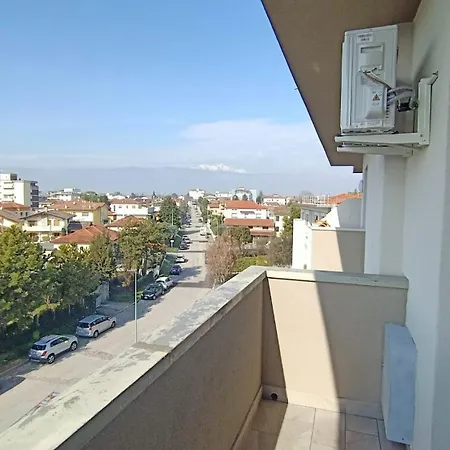 Ferienwohnung Al Civico 2 Pordenone Exterior foto